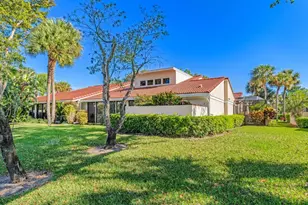 19 Glens Dr W, Boynton Beach, FL 33436 - Photo 37