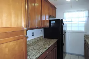 211 Manatee Ln, Fort Pierce, FL 34982 - Photo 5