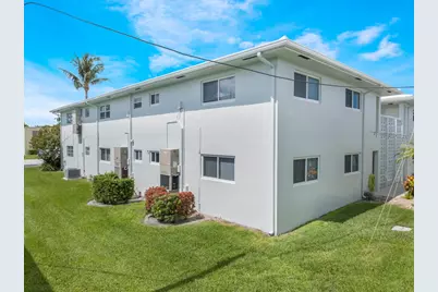 2753 NE 28th Street, Unit #2E, Lighthouse Point, FL 33064 - Photo 11