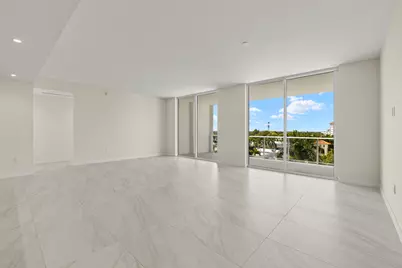 220 SE Mizner Boulevard, Unit #610, Boca Raton, FL 33432 - Photo 11