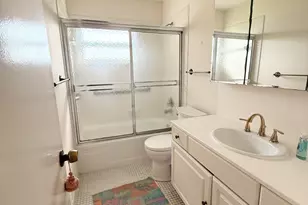 734 Nantucket Cir, Lake Worth, FL 33467 - Photo 13