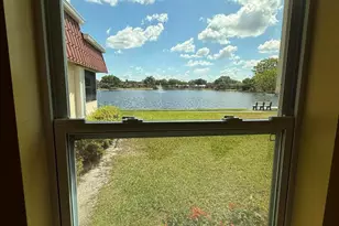 734 Nantucket Cir, Lake Worth, FL 33467 - Photo 17