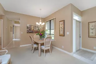 135 Old Meadow Way, Palm Beach Gardens, FL 33418 - Photo 7