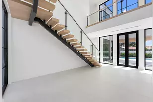 880 NE 3rd Ave, Boca Raton, FL 33432 - Photo 11