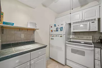 390 Durham Circle, Unit #M, Deerfield Beach, FL 33442 - Photo 7