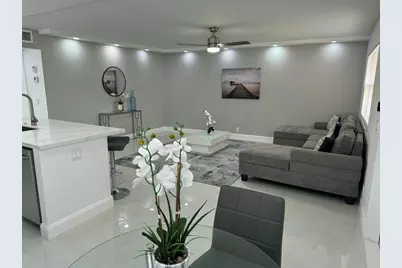 440 Saxony J, Delray Beach, FL 33446 - Photo 11