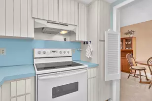 300 NE 20th St, Boca Raton, FL 33431 - Photo 5