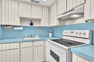 300 NE 20th St, Boca Raton, FL 33431 - Photo 7