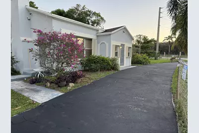 701 SW 8th Avenue, Delray Beach, FL 33444 - Photo 1