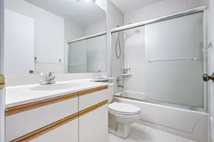 10910 Lakemore Ln, Boca Raton, FL 33498 - Photo 35