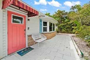 321 N Lakeside Dr, Lake Worth Beach, FL 33460 - Photo 3