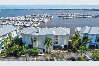 775 NW Flagler Avenue, Unit #401, Stuart, FL 34994 - Photo 33