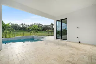 110 SE Via Verona, Port Saint Lucie, FL 34984 - Photo 17