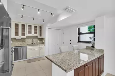 277 N Ocean Boulevard, Unit #1010, Boca Raton, FL 33432 - Photo 9