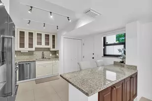 277 N Ocean Blvd, Boca Raton, FL 33432 - Photo 9