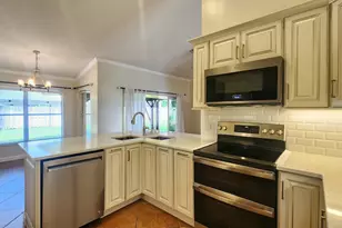 13053 Meadowbreeze Dr, Wellington, FL 33414 - Photo 99