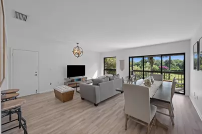 13334 Polo Club Road, Unit #304, Wellington, FL 33414 - Photo 3