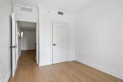 550 Okeechobee Boulevard, Unit #322, West Palm Beach, FL 33401 - Photo 15