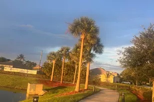 944 SE Browning Ave, Port Saint Lucie, FL 34983 - Photo 1