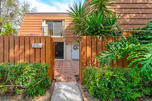 2906 29th Ct, Jupiter, FL 33477 - Photo 3