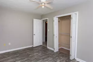 607 Hollywood Blvd E, Mary Esther, FL 32569 - Photo 13