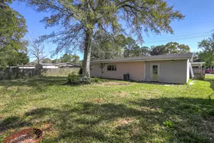 607 Hollywood Blvd E, Mary Esther, FL 32569 - Photo 35