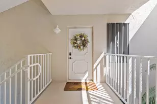 3212 S Lakeview Cir, Fort Pierce, FL 34949 - Photo 13