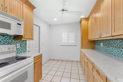 2198 SW 12th Avenue, Boynton Beach, FL 33426 - Photo 17