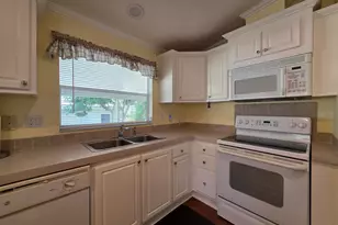 4218 6th Ct, Lantana, FL 33462 - Photo 7