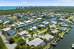 139 Commonwealth Ct, Hutchinson Island, FL 34949 - Photo 13