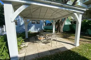 11 N Lakeside Dr, Lake Worth Beach, FL 33460 - Photo 9