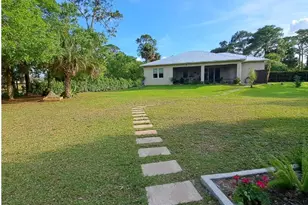 1206 Royal Palm Blvd, Fort Pierce, FL 34982 - Photo 37