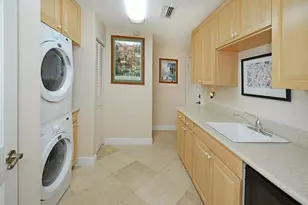 885 NE Mulberry Dr, Boca Raton, FL 33487 - Photo 19