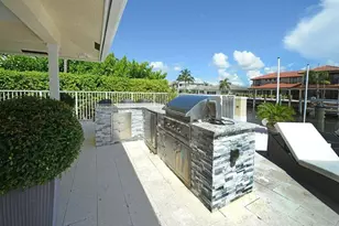 885 NE Mulberry Dr, Boca Raton, FL 33487 - Photo 21