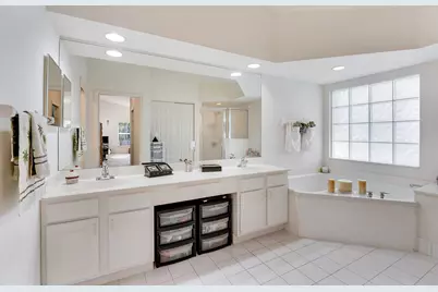 8218 Palm Gate Drive, Boynton Beach, FL 33436 - Photo 13