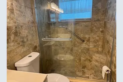 349 Flanders H, Delray Beach, FL 33484 - Photo 15