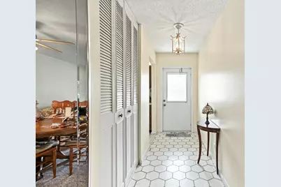 674 Laconia Circle, Lake Worth, FL 33467 - Photo 3