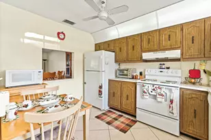 674 Laconia Cir, Lake Worth, FL 33467 - Photo 5