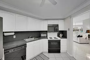 701 E Camino Real, Boca Raton, FL 33432 - Photo 17