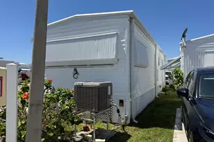 204 Palm Dr, Briny Breezes, FL 33435 - Photo 9