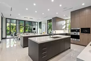 372 E Alexander Palm Rd, Boca Raton, FL 33432 - Photo 21