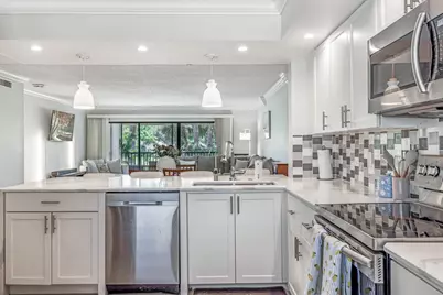 12926 Briarlake Drive, Unit #201, Palm Beach Gardens, FL 33418 - Photo 3