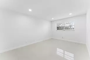 340 NW 19th St, Boca Raton, FL 33432 - Photo 9