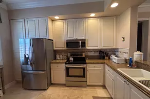 27 Harbour Isle Dr W, Fort Pierce, FL 34949 - Photo 3