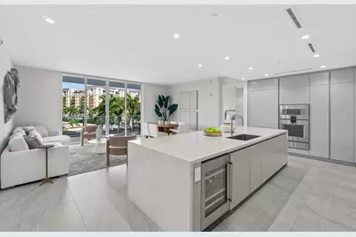 220 SE Mizner Boulevard, Unit #404, Boca Raton, FL 33432 - Photo 7