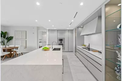 220 SE Mizner Boulevard, Unit #404, Boca Raton, FL 33432 - Photo 9