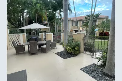 363 Prestwick Circle, Unit #4, Palm Beach Gardens, FL 33418 - Photo 15