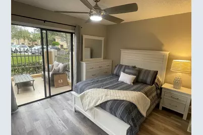 363 Prestwick Circle, Unit #4, Palm Beach Gardens, FL 33418 - Photo 9