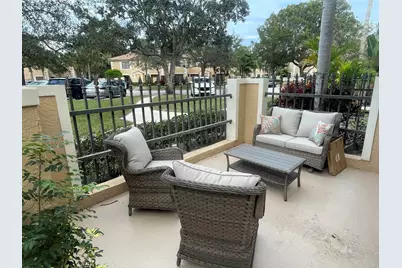 363 Prestwick Circle, Unit #4, Palm Beach Gardens, FL 33418 - Photo 13