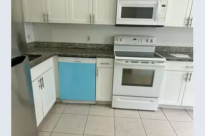 5057 Breckenridge Place, Unit #18, West Palm Beach, FL 33417 - Photo 3